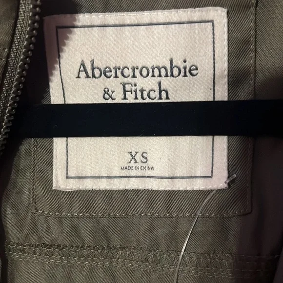 Abercrombie & Fitch XS Geen cropped hooded utility jacket - Picture 3 of 6